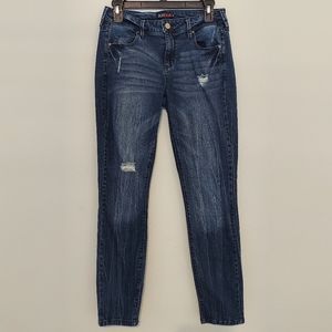 Just Fab Women's Distressed Straight Leg Jeans  Size 25